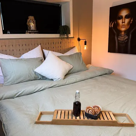 New! Northern Light - Outdoor Sauna - Free Parking - 750m From Centre