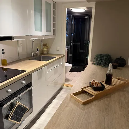 New! Northern Light - Outdoor Sauna - Free Parking - 750m From Centre Apartment