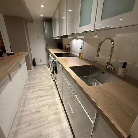 Apartment New! Northern Light - Outdoor Sauna - Free Parking - 750m From Centre *